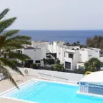 Blue Ocean View Apartment *